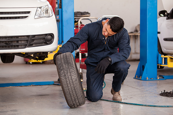 4 Big Benefits of Regular Tire Rotation
